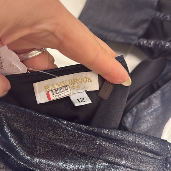 Ramy Brook Black One Shoulder Gown Off the Shoulder Prom Dress - Picture 5 of 6